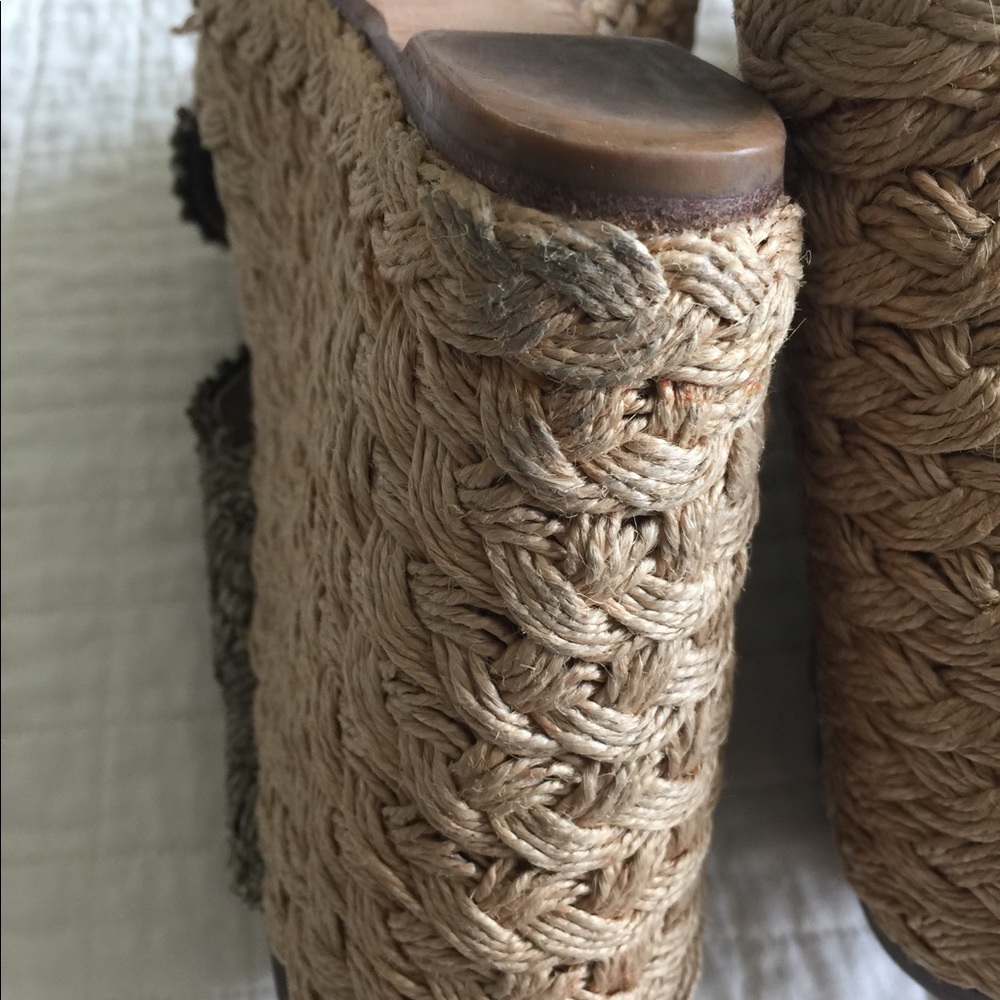 Stuart Weitzman olive raffia rope wedge sandals - Picture 9 of 13